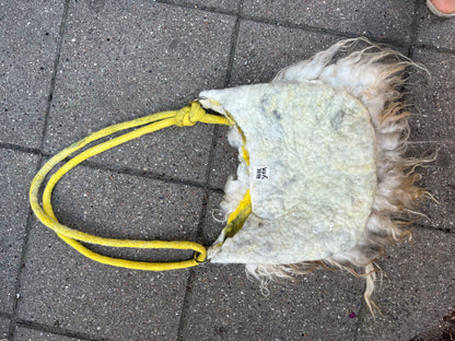 Luna Taske med plantefarvet strop