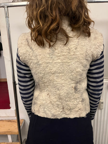 Filtet dobbeltradet vest