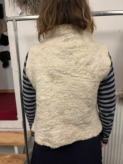 Filtet dobbeltradet cirkusvest
