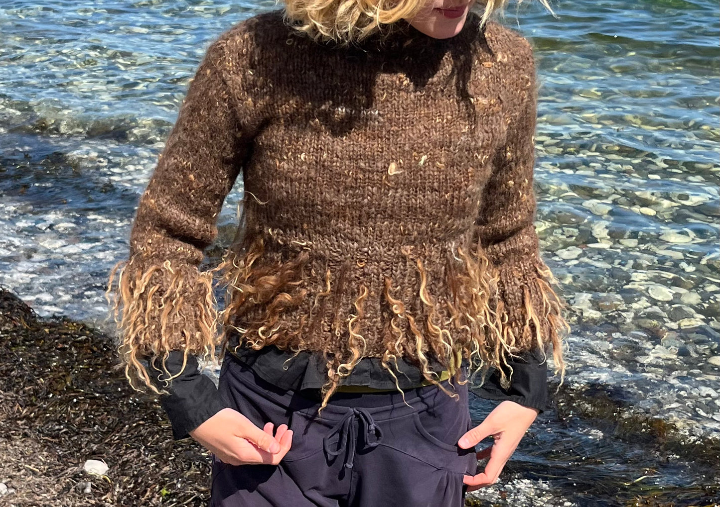 Dogmestrikket krøllet sweater