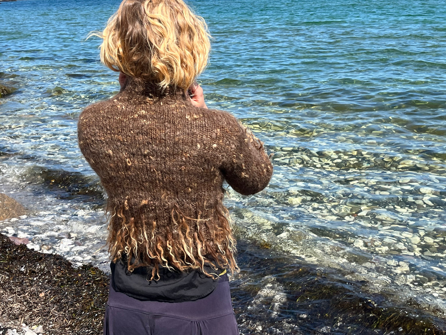 Dogmestrikket krøllet sweater