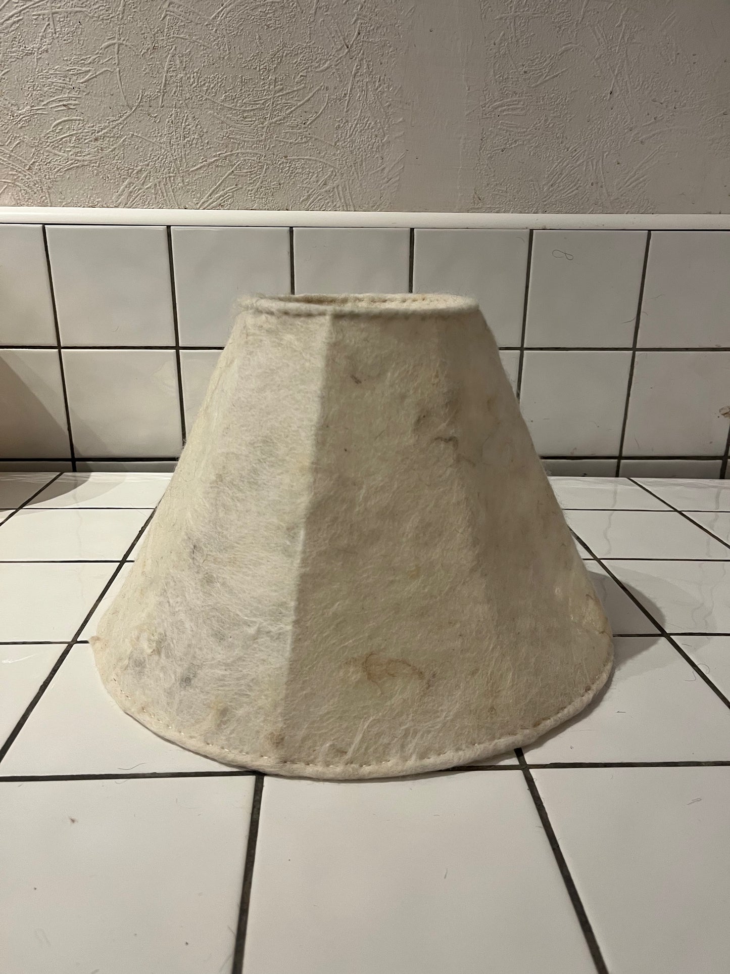 Vådfiltet uldlampeskærm