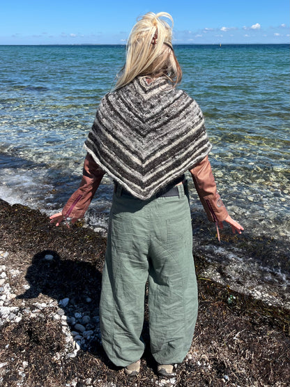 Dogmestrikket poncho