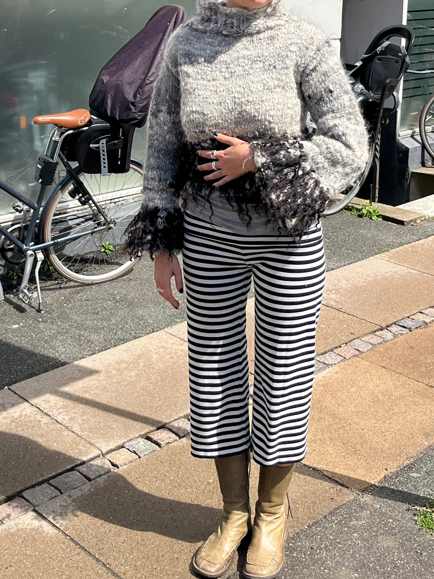 Dogmestrikket krøllet sweater