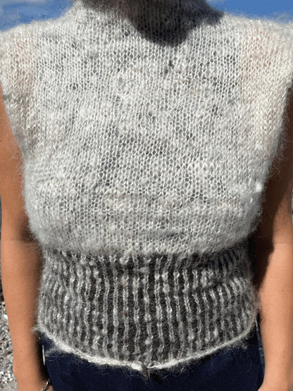 Striped vest with a hood - english version